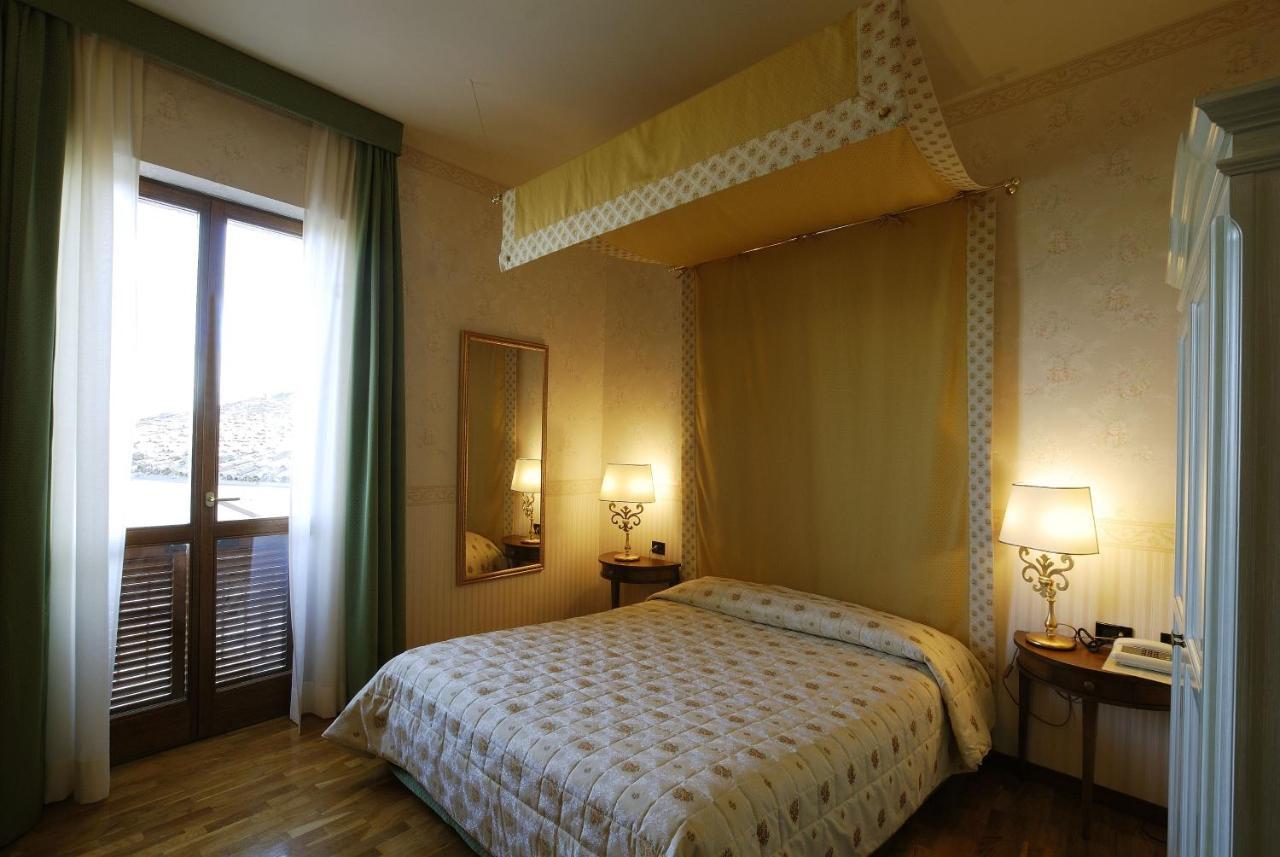 Hotel Zunica Ospitalita Dal 1880 Civitella Del Tronto Exteriér fotografie