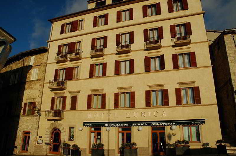 Hotel Zunica Ospitalita Dal 1880 Civitella Del Tronto Exteriér fotografie
